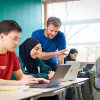 HAN Academie Educatie, Pabo, Pabo-ALO, ALPO, voltijd en deeltijd, pabo docent geeft instructie aan studenten, 2024