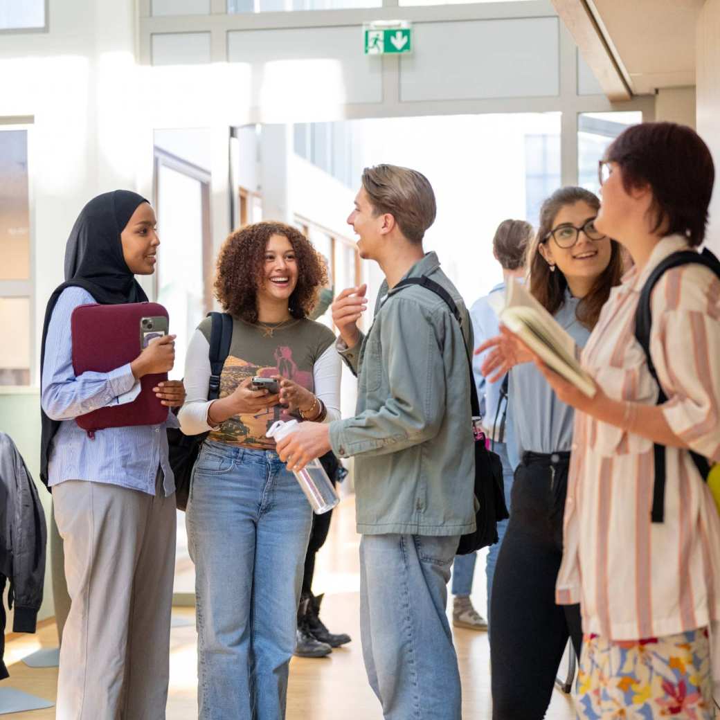studenten op de gang