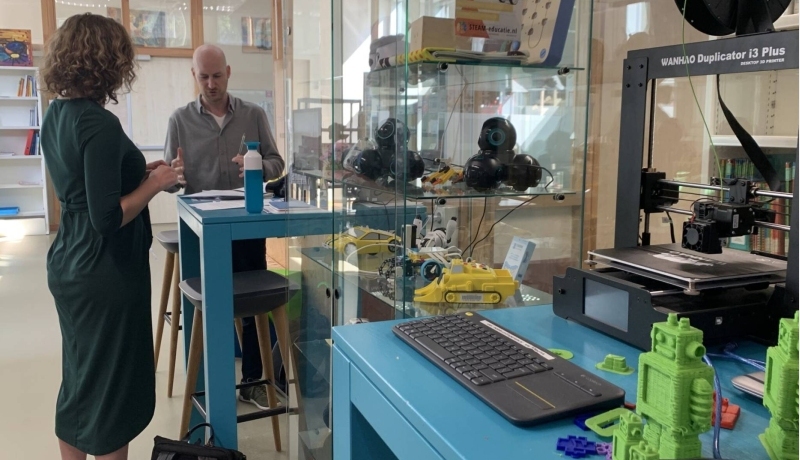 3D Printer tijdens bijeenkomst Ixperium competenties en gedragsindicatoren voor hbo- docenten