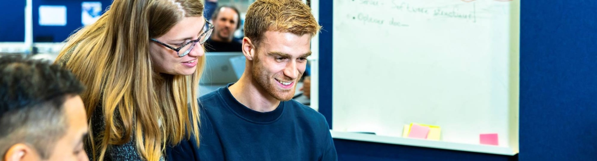 Docent legt aan de deelnemer een casus uit voor data