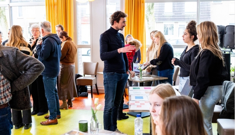 Labs en Werkplaatsen HAN- waar studenten, docenten, onderzoekers, professionals en burgers samenwerken
