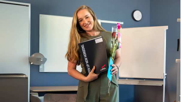 Portret van Elise van Zuijlen, leerlingbegeleider bij het Stedelijk College Eindhoven