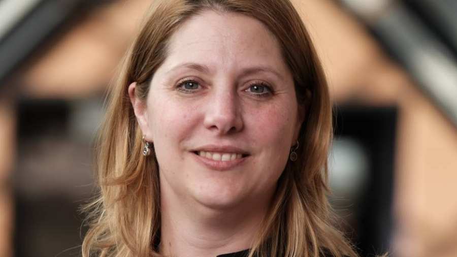 Portretfoto Maaike Vissers