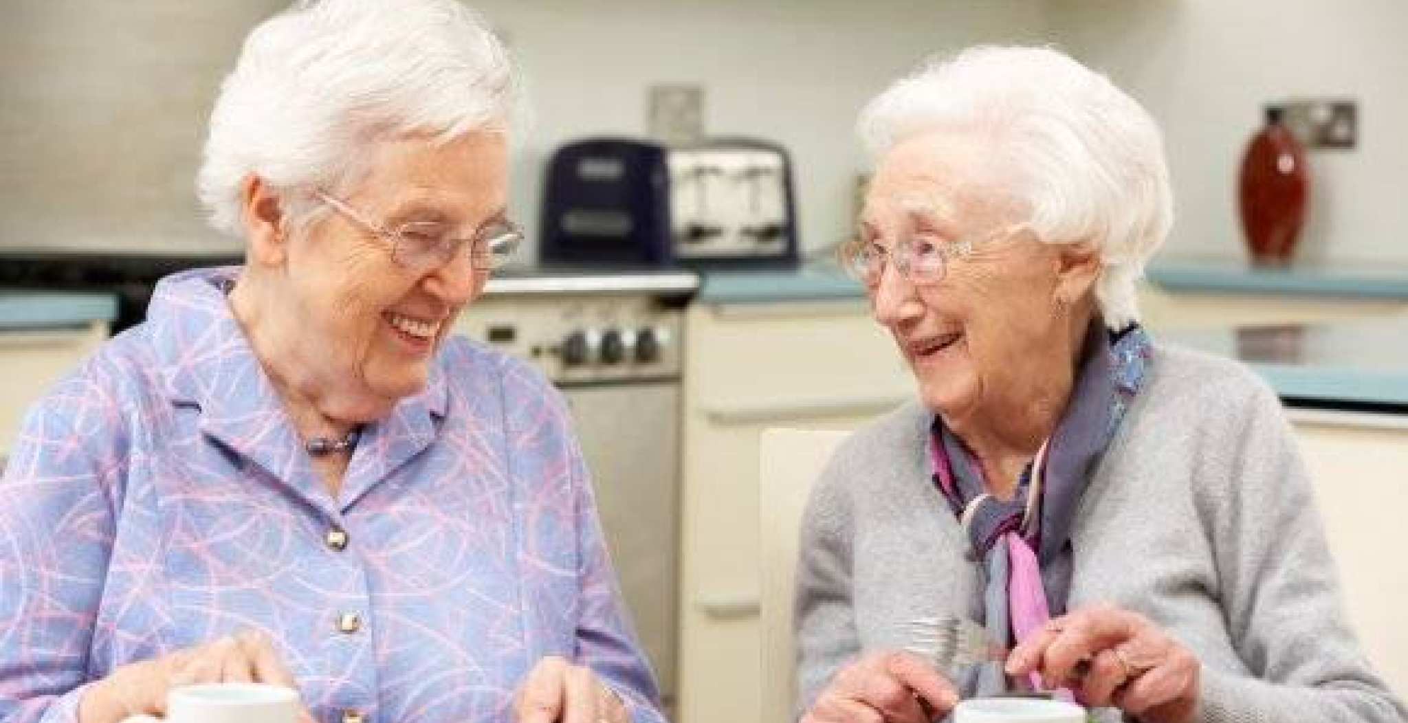 project Eten met Lange Tanden is een project om ouderen die problemen hebben met mondgezondheid op te sporen.