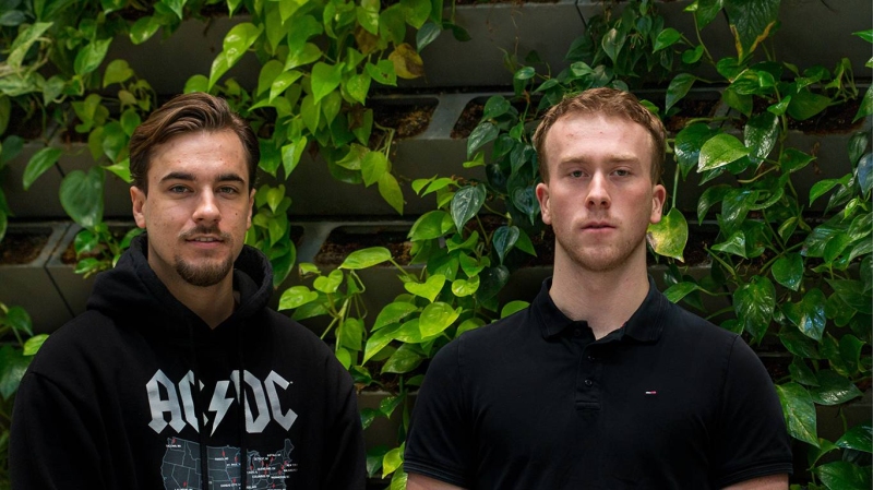 studenten civiele techniek Rudy van Drempt links en Jarne Stift rechts