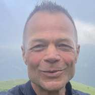 docent Vincent van Leeuwen, cursus Accountmanagement & Sales