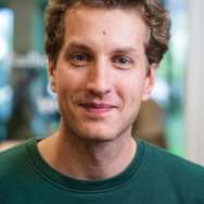 Bart-Jan Crum is oud student van de Radboud Universiteit. Ervaringsverhalen. Startkracht