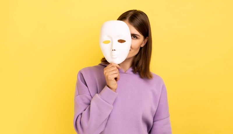 Vrouw met masker