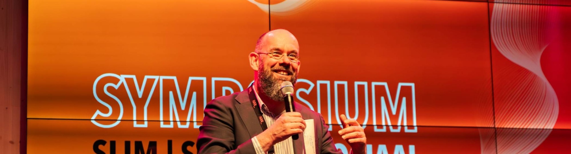 Rob Verhofstad opent het Slim Schoon Sociaal symposium