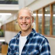 Portretfoto Enzio Boeijen