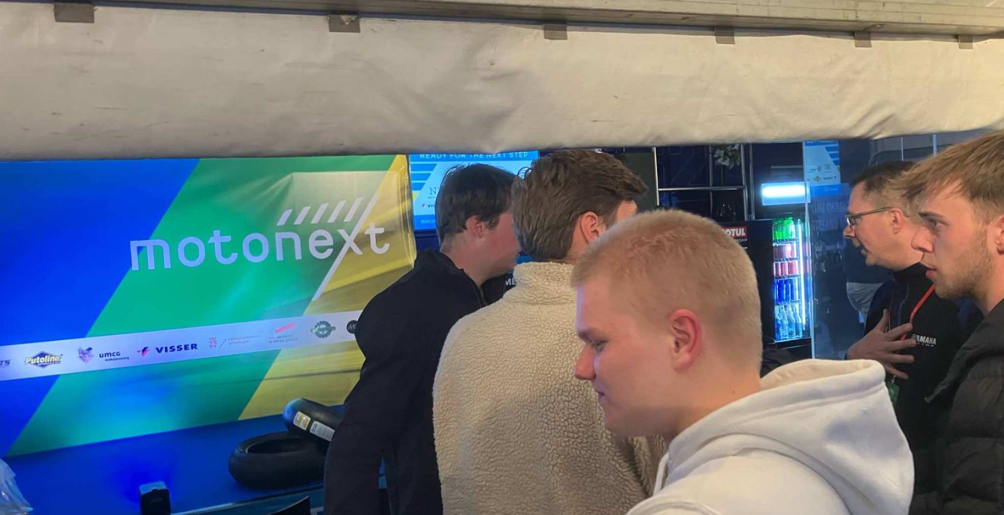 Vrijdag 16 april waren semester 6 studenten van HAN Automotive en hun docentcoach op uitnodiging van Ten Kate Racing aanwezig tijdens het WK Superbike op het TT-circuit in Assen. Het was een geweldige ervaring!