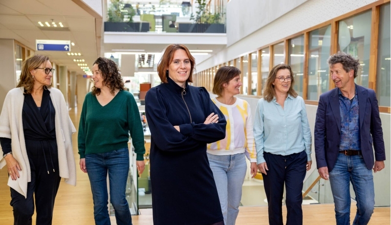 Shirley Oomens met collega's van het lectoraat Arbeidsdeskundigheid