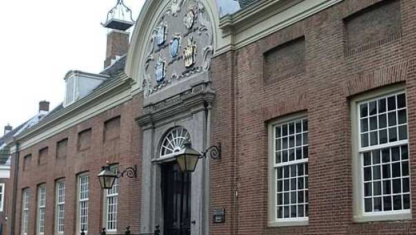 Het Hofje van Mevrouw van Aerden in Leerdam