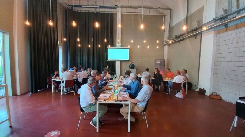 Paul Sistermans presenteerde 30 juni tijdens een flex-ontbijt op het Industriepark Kleefse Waard in Arnhem