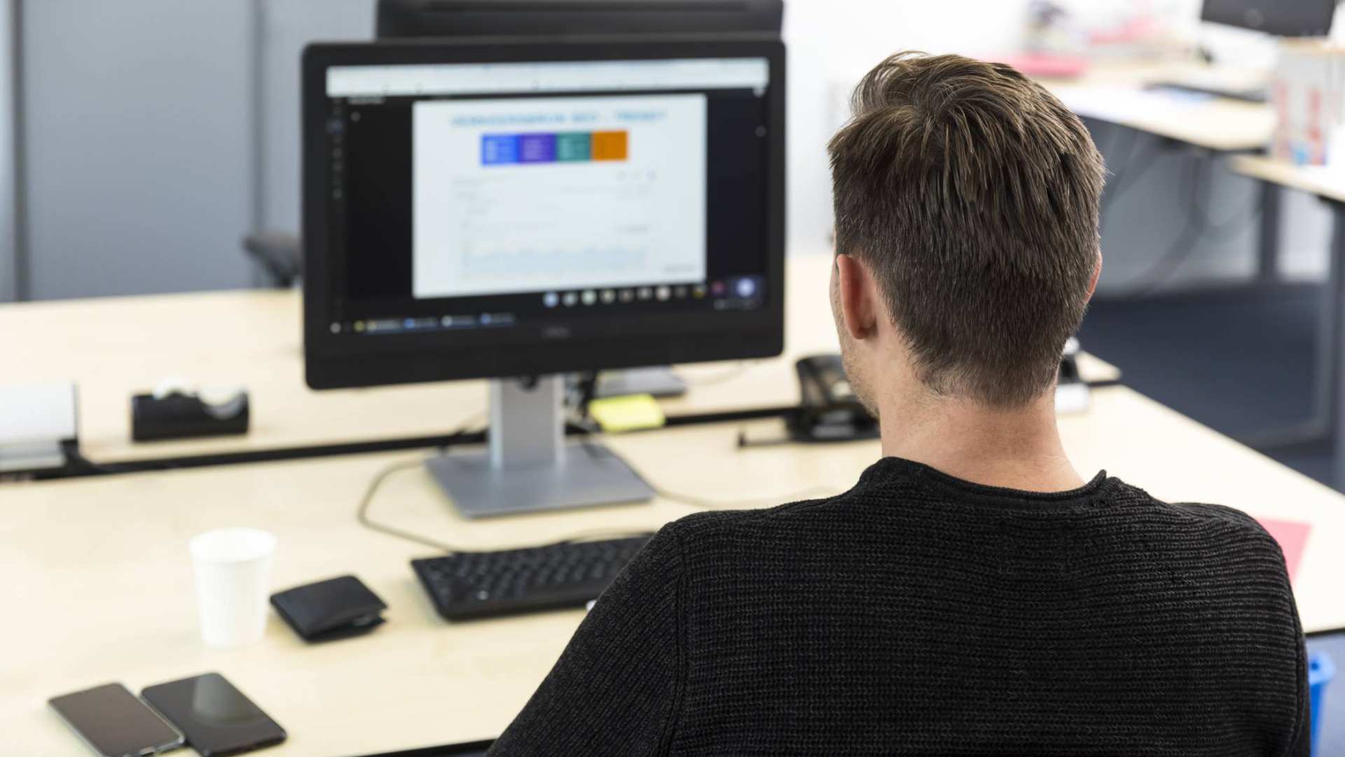 Student krijgt online onderwijs
