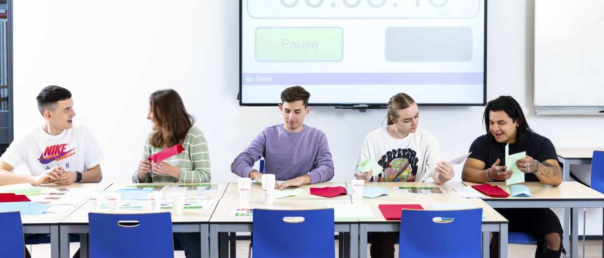 studenten International Business tijdens project
