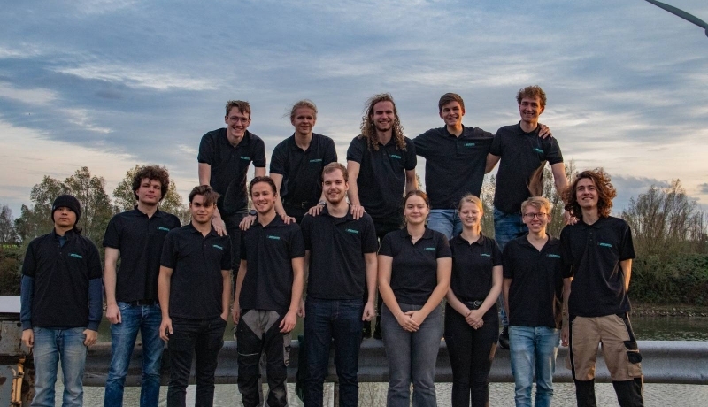 Studententeam Regterschot Racing bestaat eind november 2022 al uit 35 studenten die vanuit verschillende HAN academies met elkaar samenwerken.