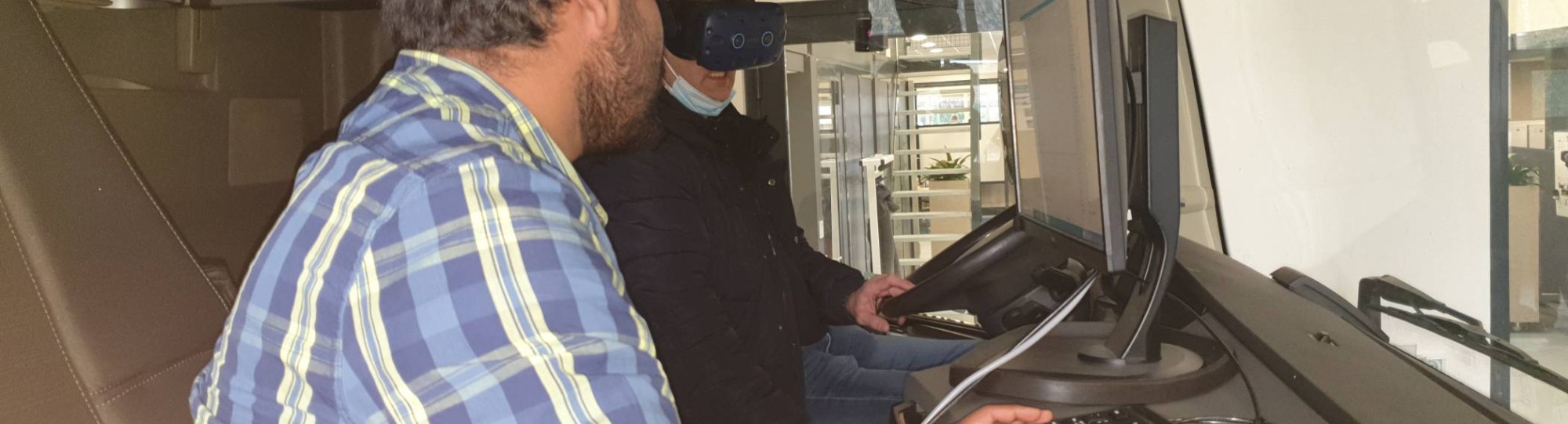 automotive trucksimulator demo praktijkdag deelnemers RDW cursus autonoom rijden