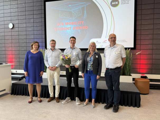 Tim Vianen, student Werktuigbouwkunde aan de HAN, is op 8 juli 2025 bekroond voor zijn innovatieve bijdrage aan de waterstofinfrastructuur en zijn maatschappelijke inzet.