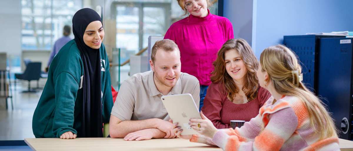 HAN Academie Educatie, Pabo, Pabo-ALO, ALPO, voltijd en deeltijd, studenten in iXperium met docent, 2024