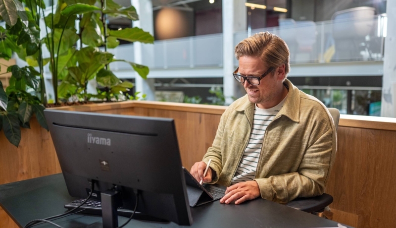 Klas deeltijdstudenten die weer gaan studeren naast hun baan.