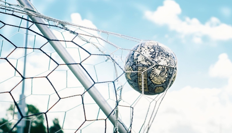 Headerafbeelding de match, goal, bal gescoord.