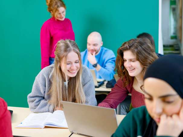 HAN Academie Educatie, Pabo, Pabo-ALO, ALPO, voltijd en deeltijd, studenten in lokaal begeleiding van docent, 2024