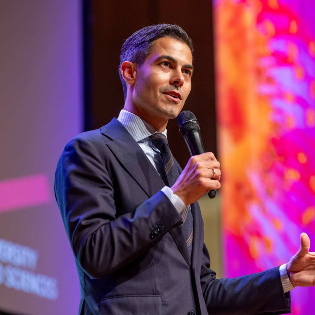 Rob Jetten sprekend bij opening studiejaar