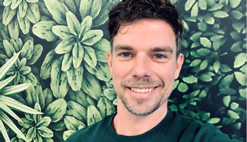 Portretfoto van docent Jaap Wijdeveld van de opleiding Pedagogiek.