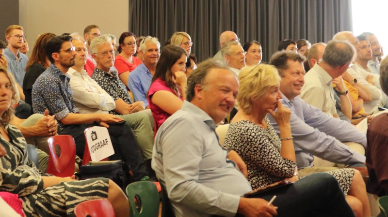 Plenaire sessie bij het HAN-symposium 'Als alleen geld niet meer leidend is'.