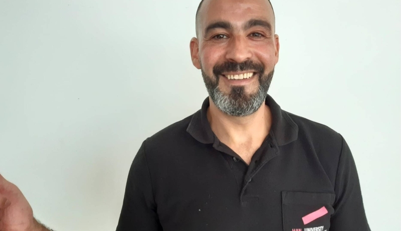 Een foto van HAN-medewerker Jamal. Geplaatst door HB.