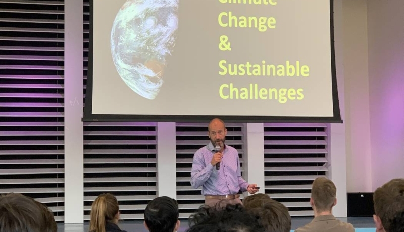 Reinier van den Berg International Week 