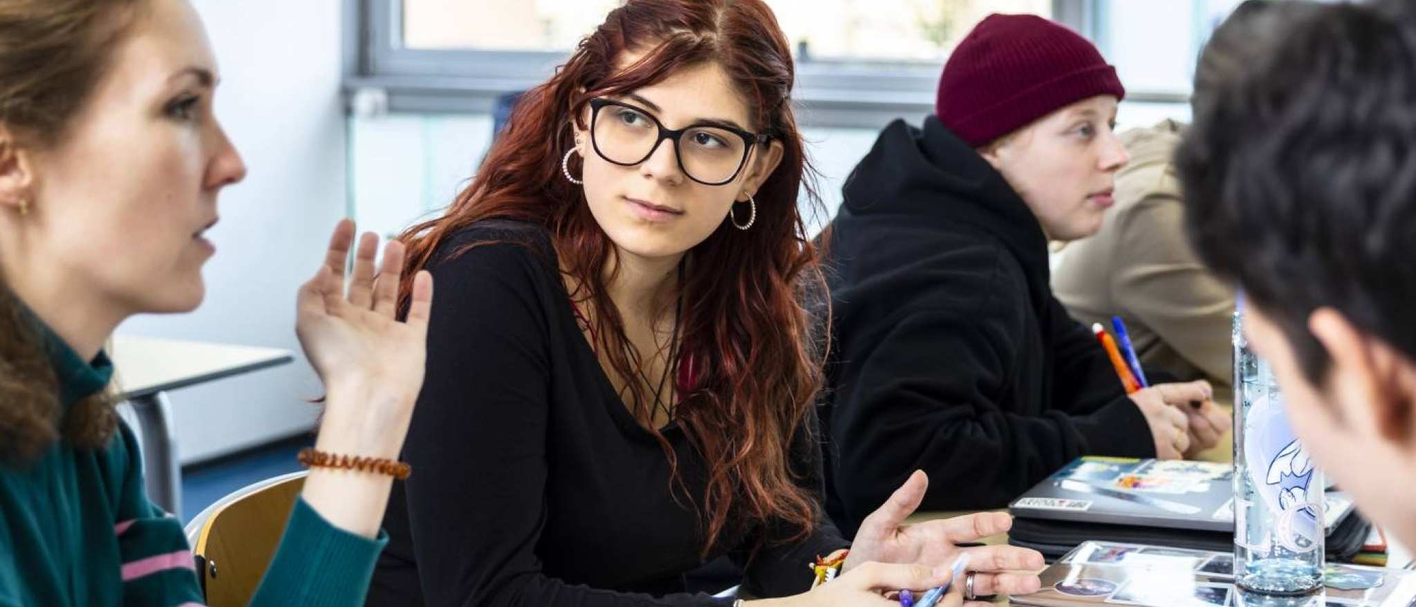 International Social Work, Docent student samenwerken college creatief