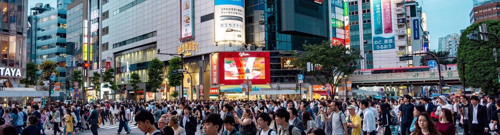 studenten-straatbeeld-Japan