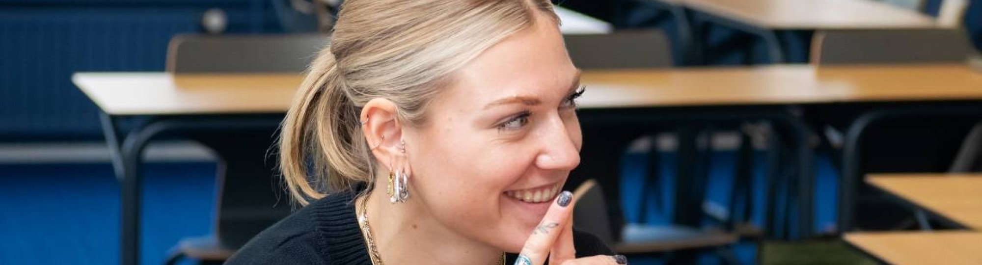 AMM LLO Isa tijdens les Social Work deeltijd
