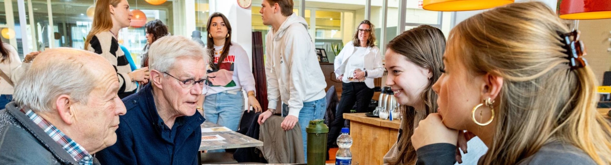 Labs en Werkplaats Rivierenland-studenten-professionals en burgers aan het werk