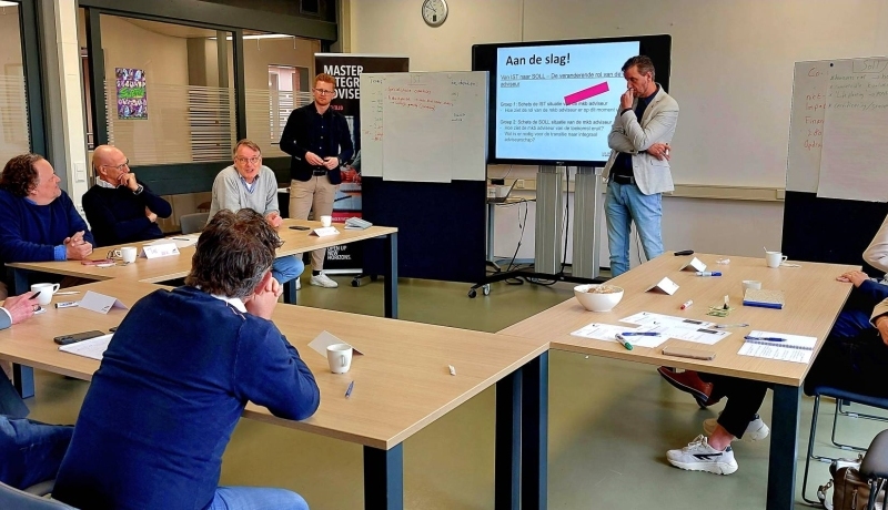 Financieel adviesbureaus bij de HAN over de toekomst van integraal mkb-advies.
