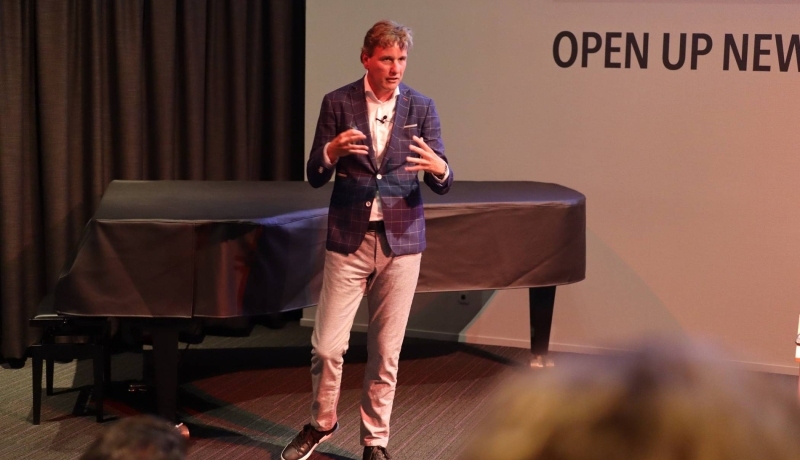 Foto van Fred de Jong tijdens symposium Sustainable Finance & Tax op 16 mei 2022. 