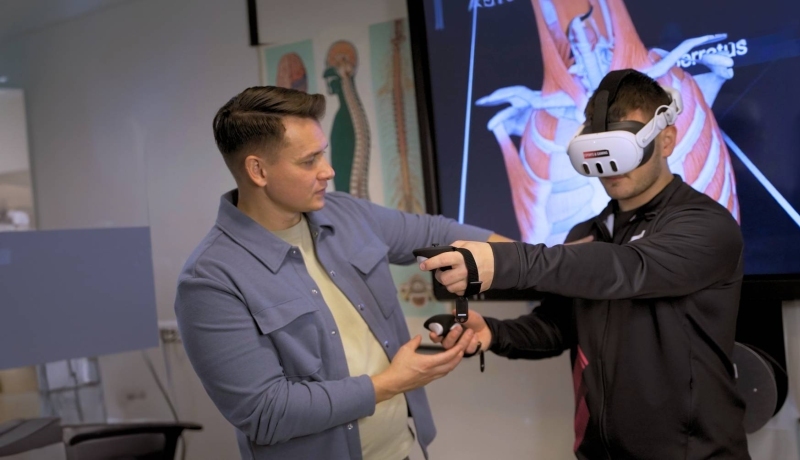 esports instructie met vr bril