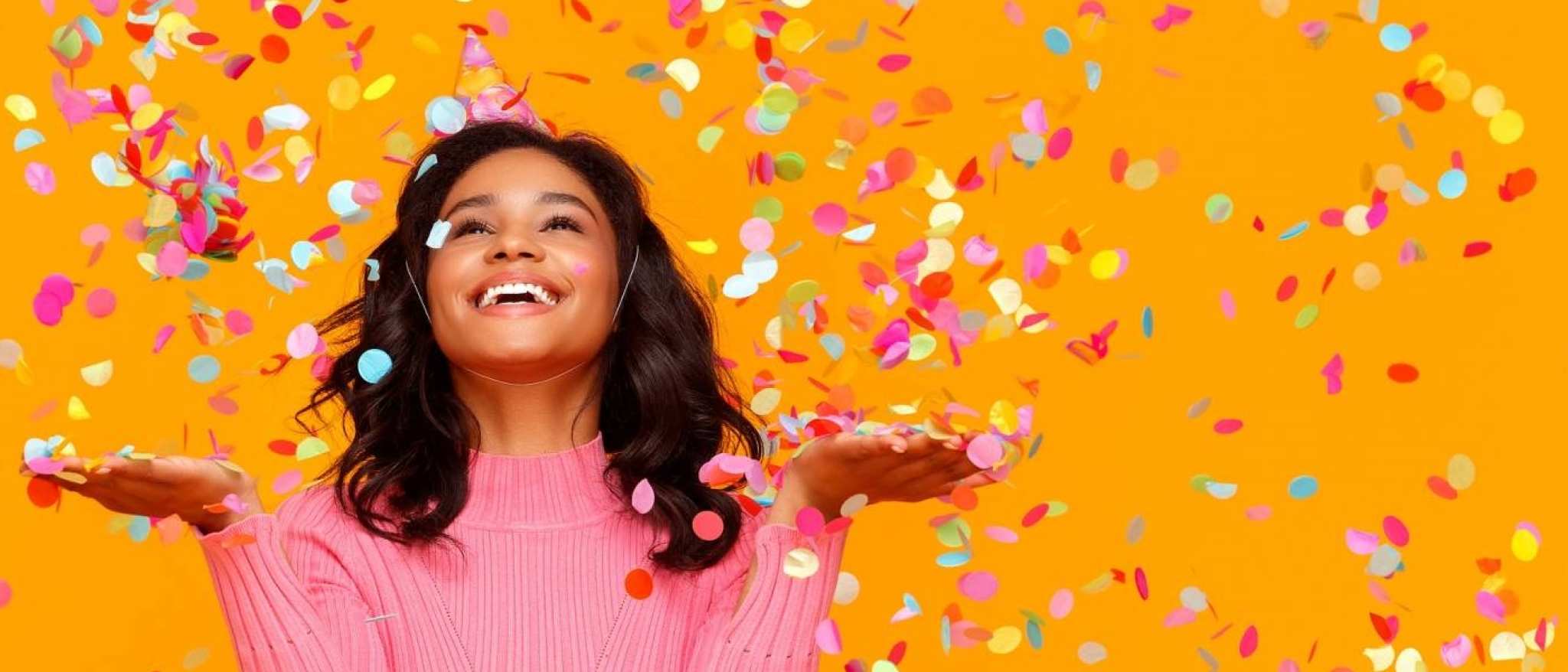Knoop doorhakken studiekeuze meisje confetti klaar om te kiezen aanmelden