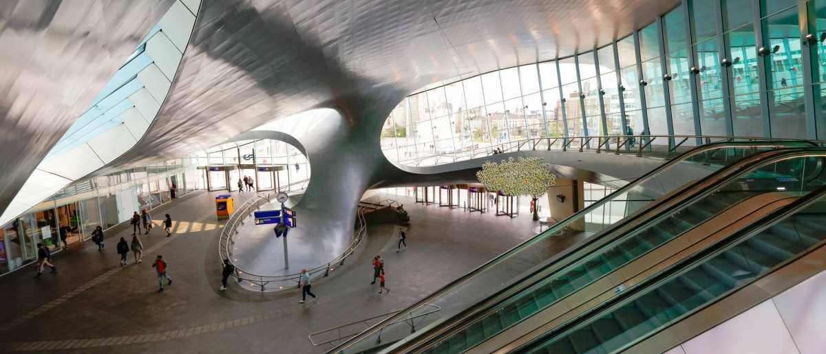 Arnhem Centraal Station van binnen