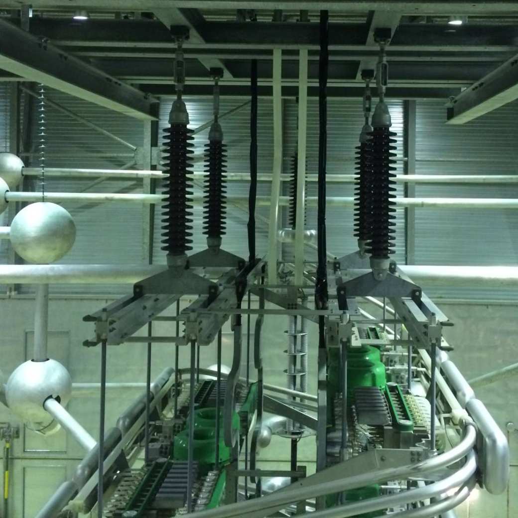 detailopname met isolator van converters HVDC (Hoogspannings-gelijkspannings-kabels). NorNed kabel tussen Nederland en Noorwegen.