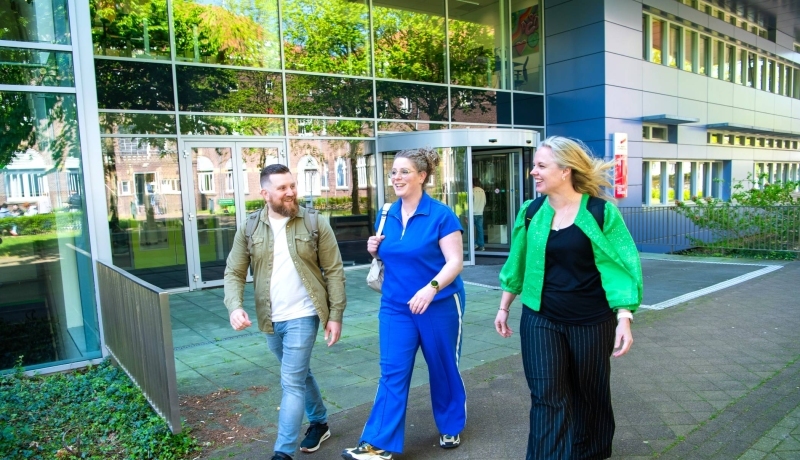 Studenten van academie organisatie en ontwikkeling aan het werk op de HAN
