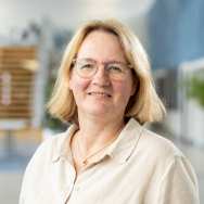 Portret van Esther van Popta.