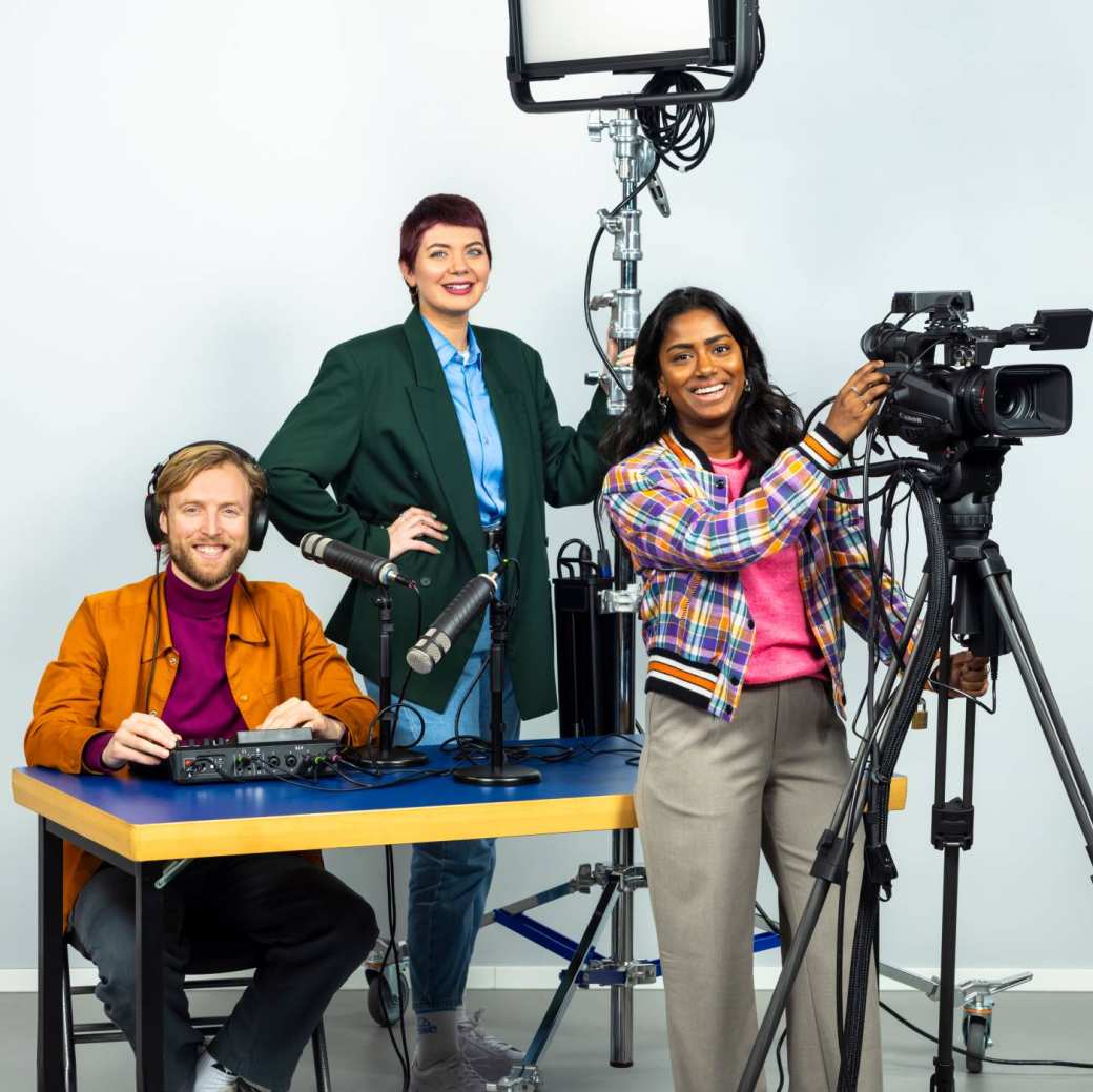 3 personen op HAN locatie, thema ICT