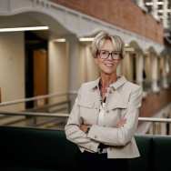 Aly Smelt lid College van Bestuur