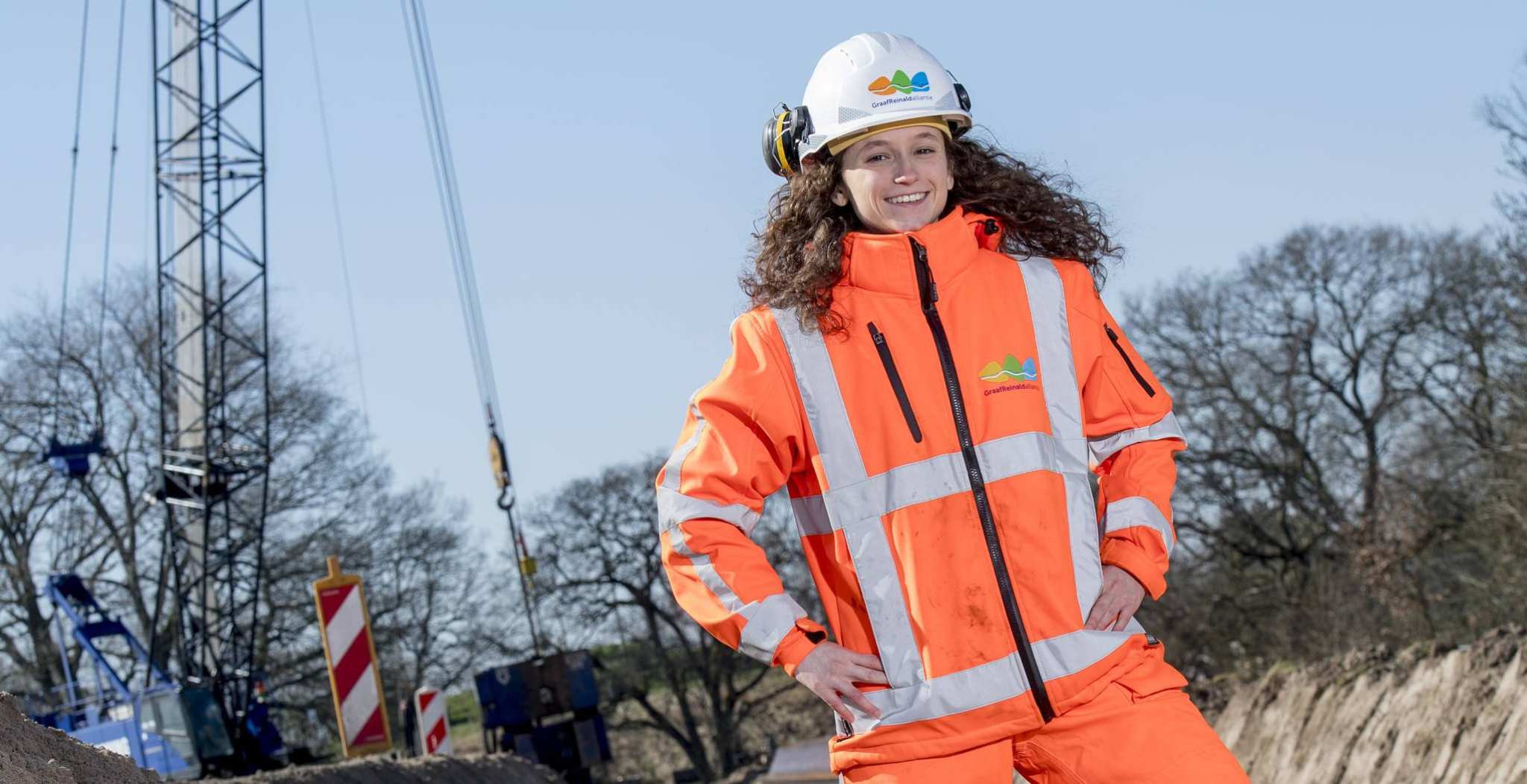 civiele techniek, Dimphy Jacobs, aan het werk op een bouwproject