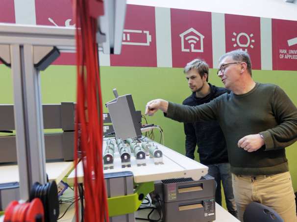 Wouter Rekswinkel en Jan Geurts van Kessel in Powerlab