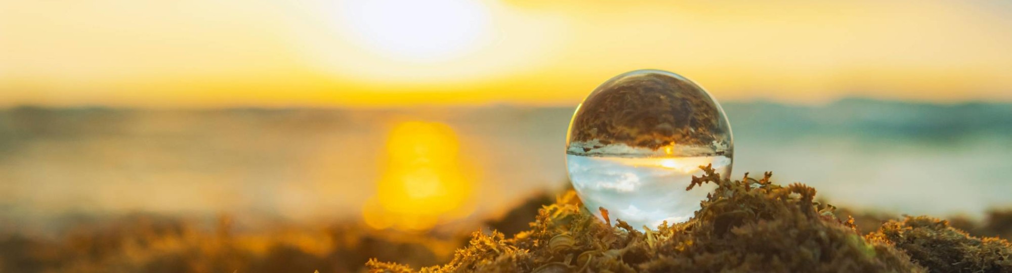 Waterbol met mooie zonsondergang