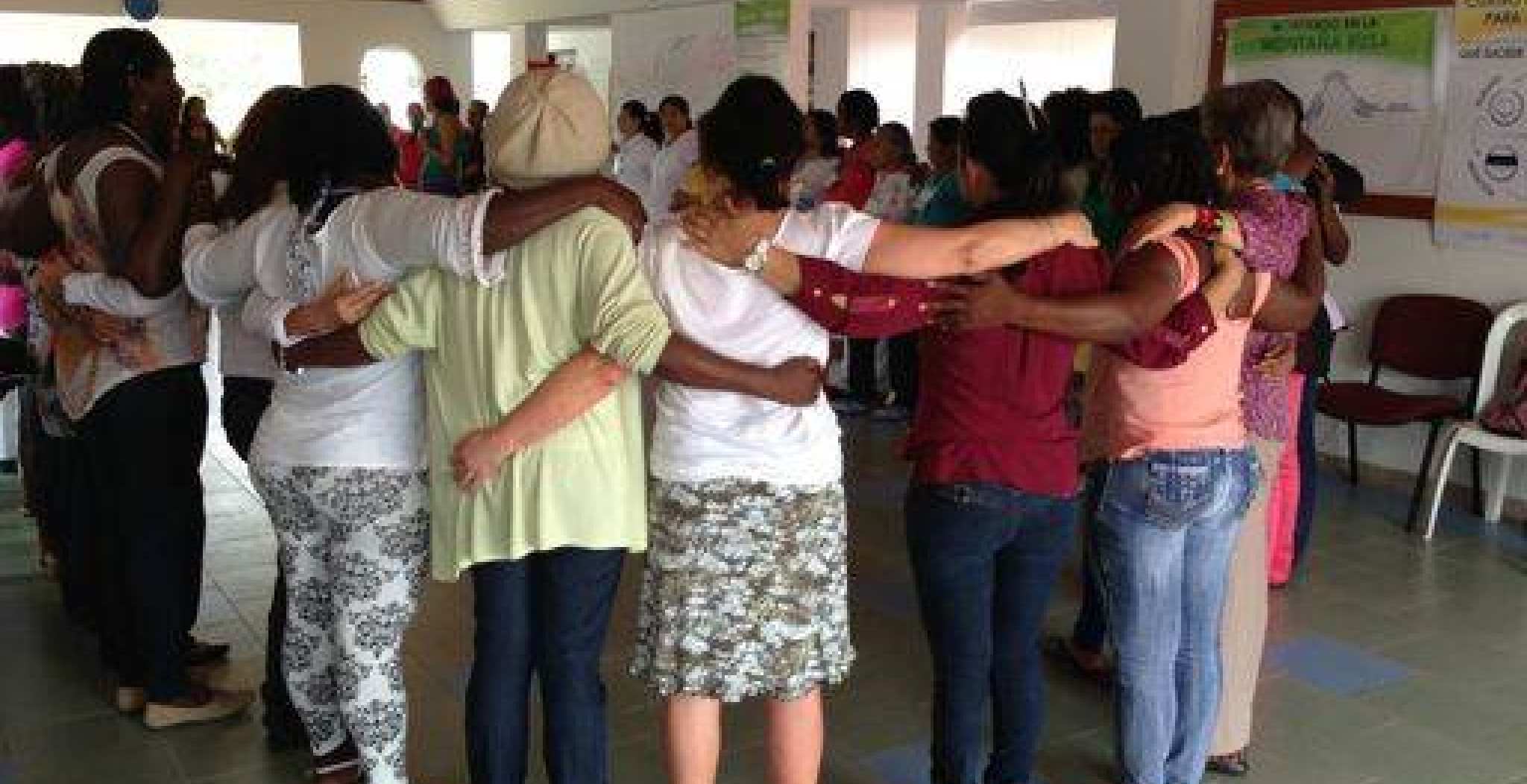 Groep in Colombia waar hoofddocent Lisette Gast heeft ondersteund in procesverbetering.